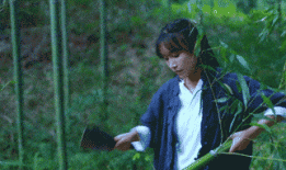李子柒“仙气”崩塌，近照判若两人