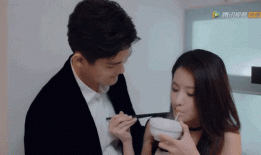 怎么点开热搜都在骂他油腻啊？