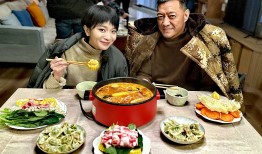《狗剩快跑》李梦男史策“父女情深”主演贺岁短片《饺子上天》
