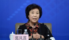 郭凤莲：让更多乡村“敢叫日月换新天”